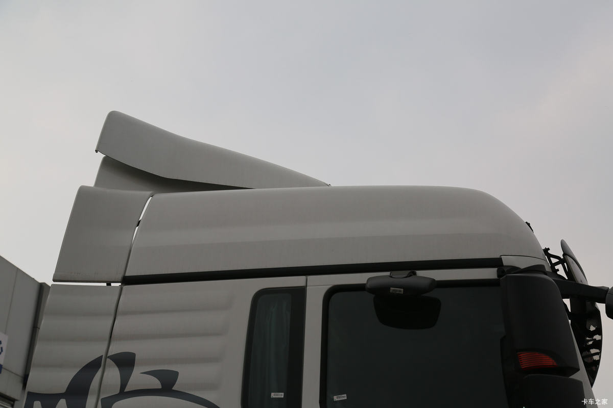 й ǵ¿SITRAK G7ؿ 460 6X4 LNGΣƷǣ(ٱ3.36)(ZZ4256V384HF1LW)                                                