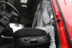 上汽红岩 杰狮H6 标载版 460马力 8X4 9.47米仓栅式载货车(国六)(CQ5317CCYSV11446)