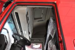 上汽红岩 杰狮H6重卡 标载版 560马力 6X4 牵引车(国六)(CQ4257SD13334)