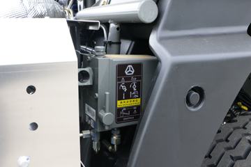 �й�����HOWO N7W 350���� 8X4 6.2����ж��(����)ͼƬ