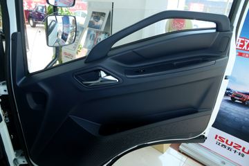 ������ʮ�� ����EC7 170���� 4X2 4.02����س�(JMT5049XLCXG26A)ͼƬ