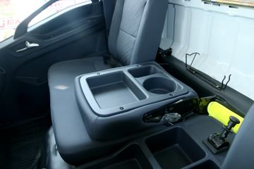 ������ʮ�� ����EC7 170���� 4X2 4.02����س�(JMT5049XLCXG26A)ͼƬ