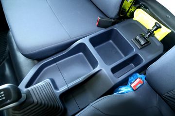 ������ʮ�� ����EC7 170���� 4X2 4.02����س�(JMT5049XLCXG26A)ͼƬ