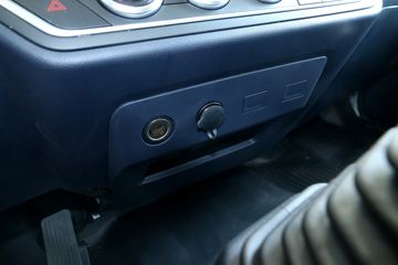 ������ʮ�� ����EC7 170���� 4X2 4.02����س�(JMT5049XLCXG26A)ͼƬ