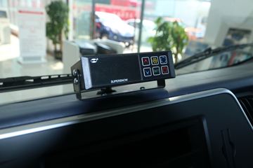 ������ʮ�� ����EC7 170���� 4X2 4.02����س�(JMT5049XLCXG26A)ͼƬ