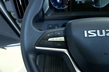 ������ʮ�� ����EC7 170���� 4X2 4.02����س�(JMT5049XLCXG26A)ͼƬ