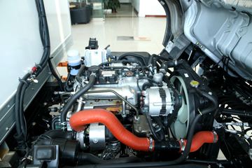 ������ʮ�� ����EC7 170���� 4X2 4.02����س�(JMT5049XLCXG26A)ͼƬ