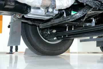 ������ʮ�� ����EC7 170���� 4X2 4.02����س�(JMT5049XLCXG26A)ͼƬ