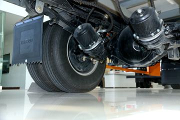 ������ʮ�� ����EC7 170���� 4X2 4.02����س�(JMT5049XLCXG26A)ͼƬ