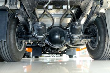 ������ʮ�� ����EC7 170���� 4X2 4.02����س�(JMT5049XLCXG26A)ͼƬ