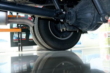 ������ʮ�� ����EC7 170���� 4X2 4.02����س�(JMT5049XLCXG26A)ͼƬ