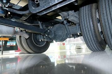 ������ʮ�� ����EC7 170���� 4X2 4.02����س�(JMT5049XLCXG26A)ͼƬ