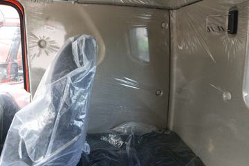 �й�����HOWO TH7 510���� 8X4 8.2����ж��(ZZ3317W446HF1)ͼƬ