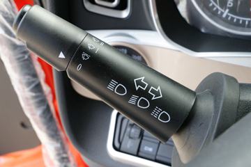 �й�����HOWO TH7 510���� 8X4 8.2����ж��(ZZ3317W446HF1)ͼƬ