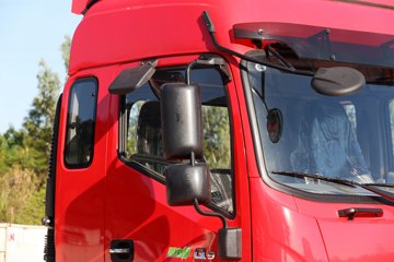 ���� ����˹Q9 220���� 4X2 6.8��AMT�Զ����Ű���ʽ�ػ���(����)ͼƬ