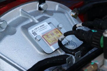 ���� ����˹Q9 220���� 4X2 6.8��AMT�Զ����Ű���ʽ�ػ���(����)ͼƬ