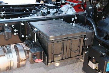 ���� ����˹Q9 220���� 4X2 6.8��AMT�Զ����Ű���ʽ�ػ���(����)ͼƬ