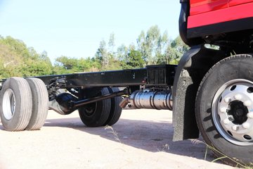 ���� ����˹Q9 220���� 4X2 6.8��AMT�Զ����Ű���ʽ�ػ���(����)ͼƬ