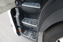广汽日野 700智臻重卡 450马力 6X4危险品牵引车(16挡)(国六)