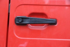 乌尼莫克&nbsp;消防车外观图片