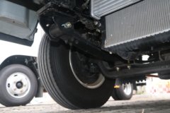 江铃 顺威窄体 143马力 4.255米单排栏板轻卡(格特拉克5挡)(国六)(JX1041TGE26)