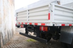 江铃 顺威窄体 143马力 4.255米单排栏板轻卡(格特拉克5挡)(国六)(JX1041TGE26)