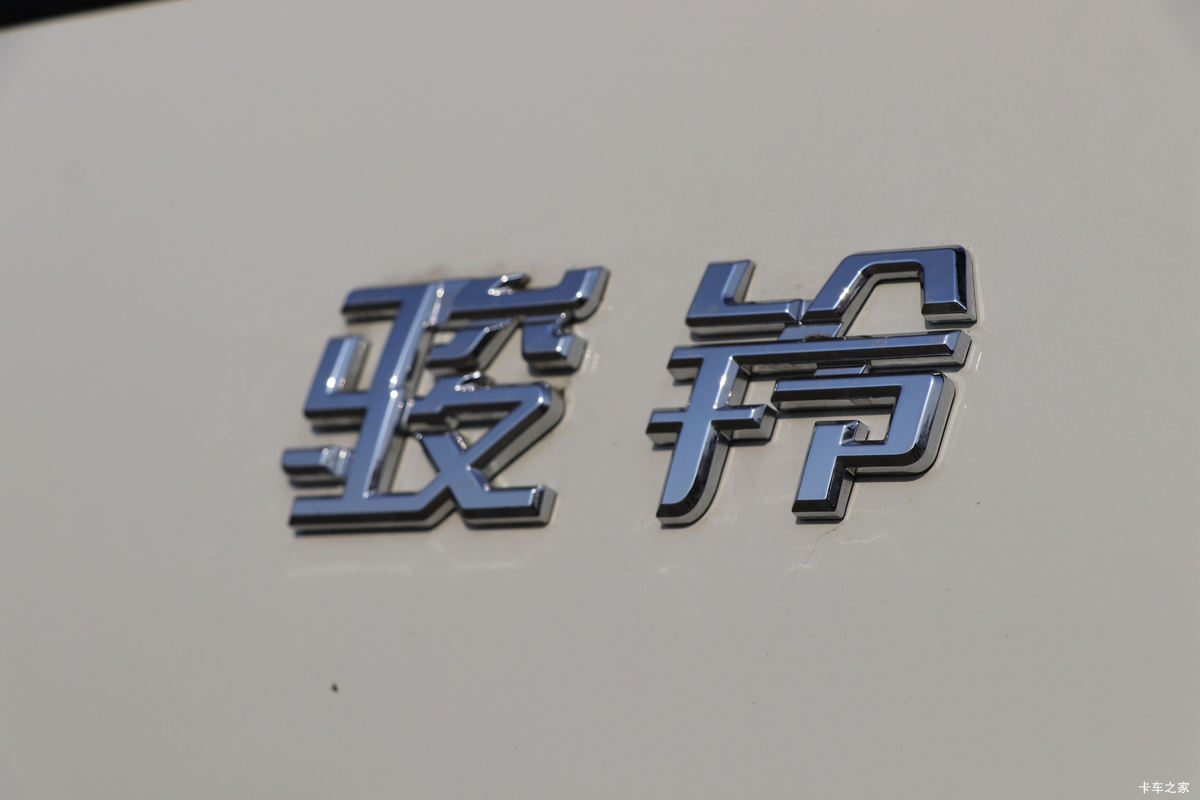  E3 127 3.37ŰῨ(HFC1041P13K2B4NS)                                                
