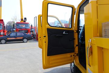 �������� С���Q�� 122���� 4X2 2.6����ж��(����)ͼƬ