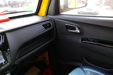 �������� С���Q�� 122���� 4X2 2.6����ж��(����)ͼƬ