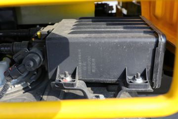 �������� С���Q�� 122���� 4X2 2.6����ж��(����)ͼƬ