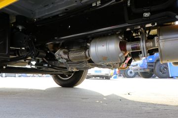 �������� С���Q�� 122���� 4X2 2.6����ж��(����)ͼƬ