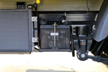 �������� С���Q�� 122���� 4X2 2.6����ж��(����)ͼƬ