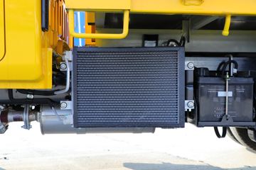 �������� С���Q�� 122���� 4X2 2.6����ж��(����)ͼƬ