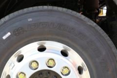 青岛解放 JH6重卡 领航版2.0 南方款 560马力 6X4 AMT自动档牵引车(国六)(CA4259P25K2T1E6A80)