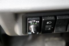 东风新疆 拓行D1 160马力 4X2 4.2米自卸车(国六)
