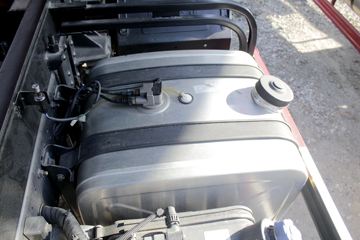 �����½� ����D1 160���� 4X2 4.2����ж��(����)ͼƬ