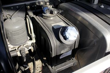 �����½� ����D1 160���� 4X2 4.2����ж��(����)ͼƬ