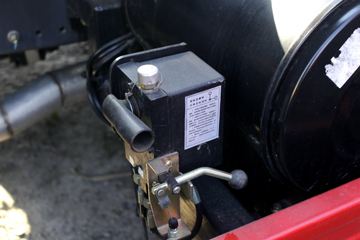 �����½� ����D1 160���� 4X2 4.2����ж��(����)ͼƬ