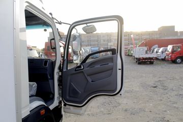 �й�����HOWO ׷�� 130���� 4X2 4.1����س�(����)(ZZ5047XLCH3315F145)ͼƬ