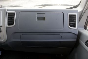 �й�����HOWO ׷�� 130���� 4X2 4.1����س�(����)(ZZ5047XLCH3315F145)ͼƬ