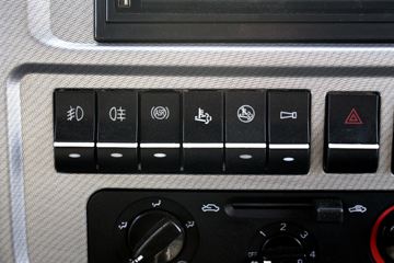 �й�����HOWO ׷�� 130���� 4X2 4.1����س�(����)(ZZ5047XLCH3315F145)ͼƬ