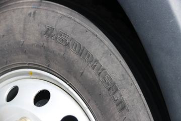 �й�����HOWO ͳ˧ 130���� 4.15�׵�����ʽ�ῨͼƬ