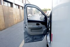 长安凯程 星卡EV 2.35T 2.7米单排纯电动保温车(红星牌)(国六)(HX5023XBWBEV)33.79kWh