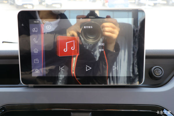 上汽轻卡无锡直营店 超越H系列自动挡/手动挡优惠促销