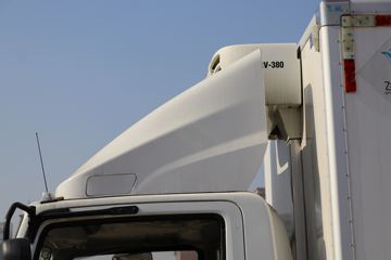 Ծ�� ����H300 131���� 4X2 4.09����س�(SH5043XLCZFDCWZ2)ͼƬ