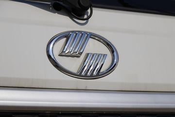 Ծ�� ����H300 131���� 4X2 4.09����س�(SH5043XLCZFDCWZ2)ͼƬ