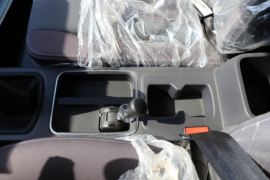 超越H系&nbsp;冷藏车驾驶室图片