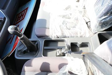 Ծ�� ����H300 131���� 4X2 4.09����س�(SH5043XLCZFDCWZ2)ͼƬ