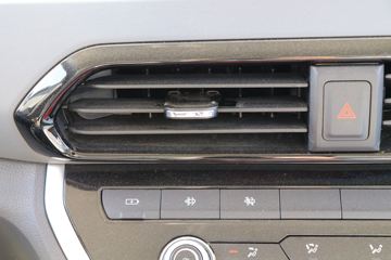 Ծ�� ����H300 131���� 4X2 4.09����س�(SH5043XLCZFDCWZ2)ͼƬ