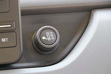 Ծ�� ����H300 131���� 4X2 4.09����س�(SH5043XLCZFDCWZ2)ͼƬ